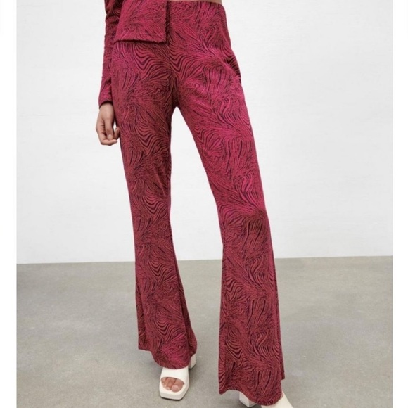 Zara Pants - ***NWT*** Zara Printed Flare Pants